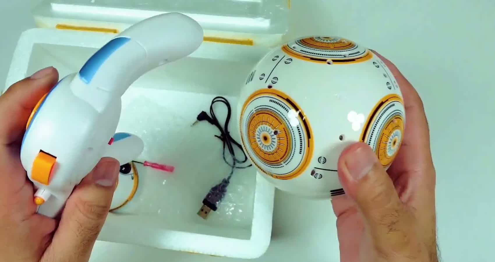 What comes in the box: the droid ball, the remote handset and the USB charging cable in their foam tray