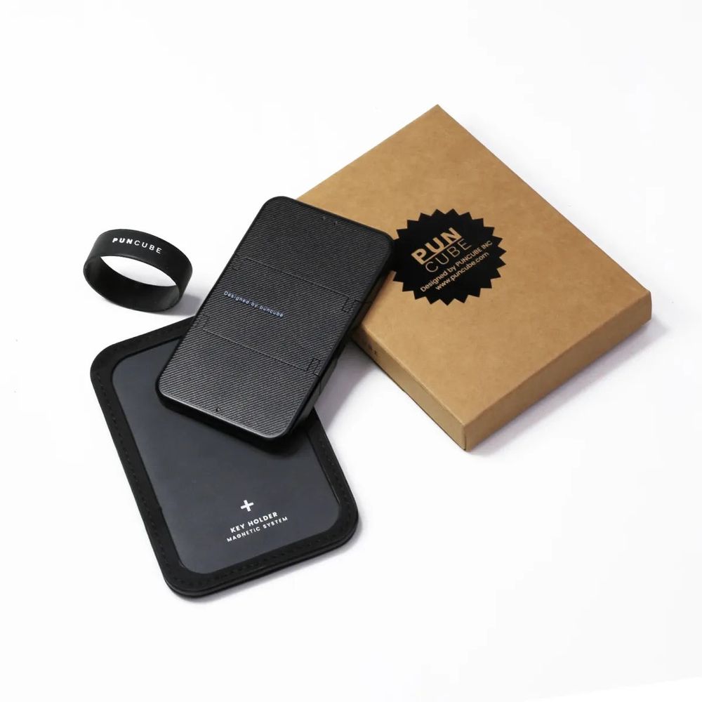 PUNCUBE Minimal Wallet 3.0 with retail box and silicone band